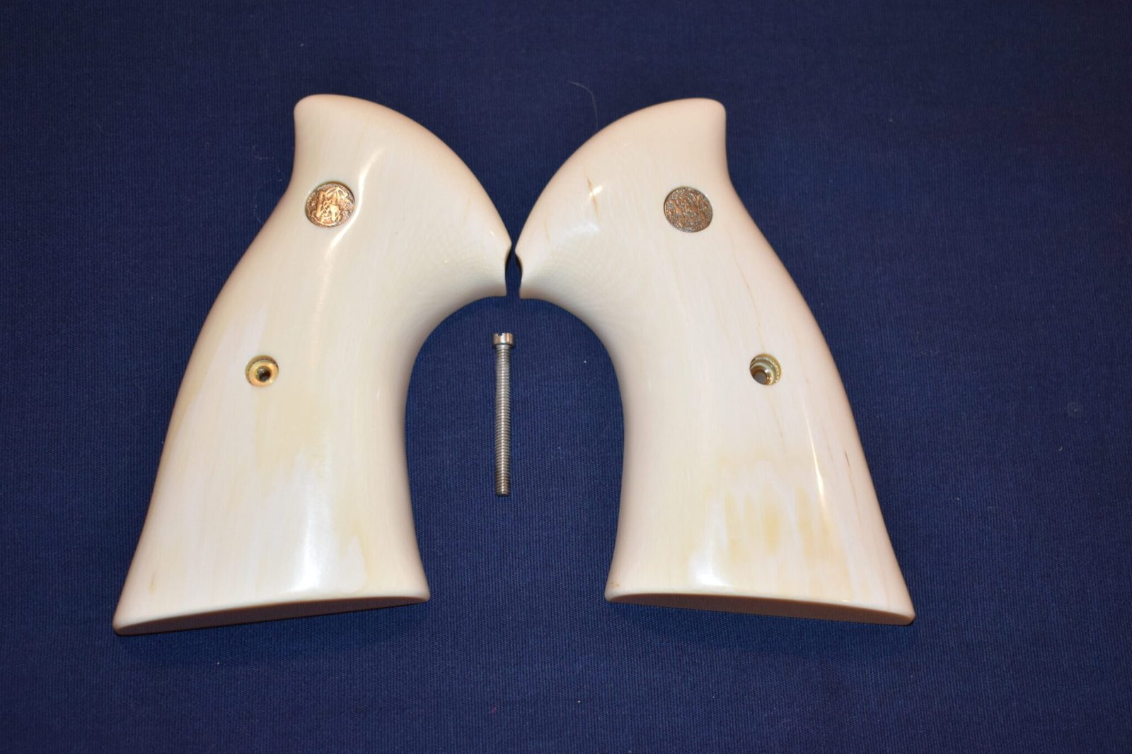 SMITH & WESSON CUSTOM N FRAME IVORY TARGET GRIPS NTI1 OHIO SALES ONLY!!!!