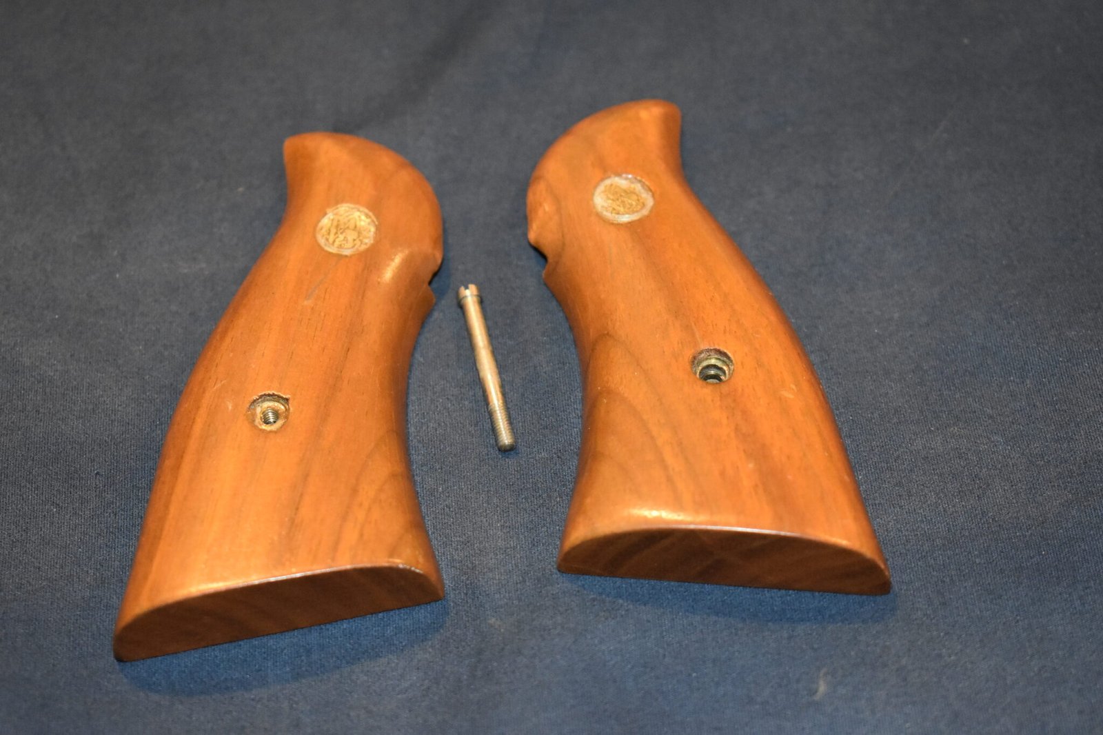 SMITH & WESSON N FRAME FACTORY PRESENTATION GRIPS NPM1 - Image 2
