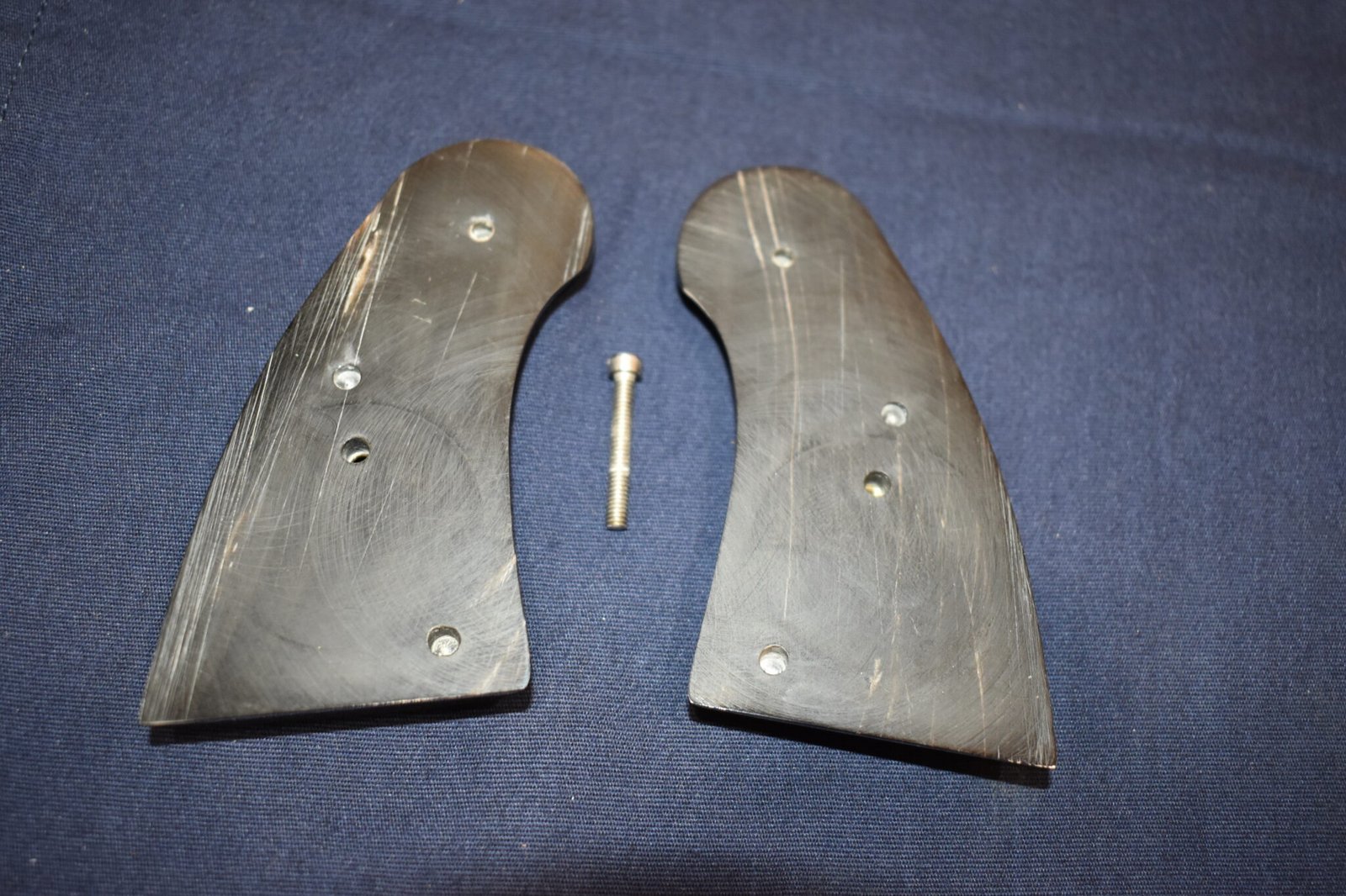 COLT PYTHON PREMIUM GRADE BUFFALO HORN GRIPS CPBH2 - Image 3