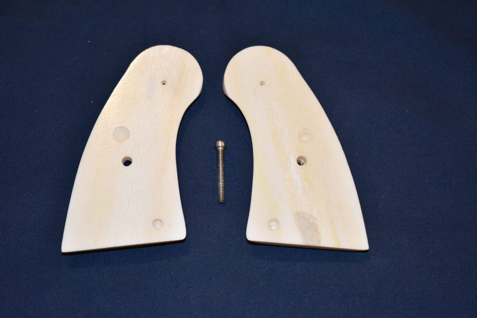 COLT PYTHON PREMIUM GRADE GIRAFFE BONE GRIPS CPGB12 - Image 3
