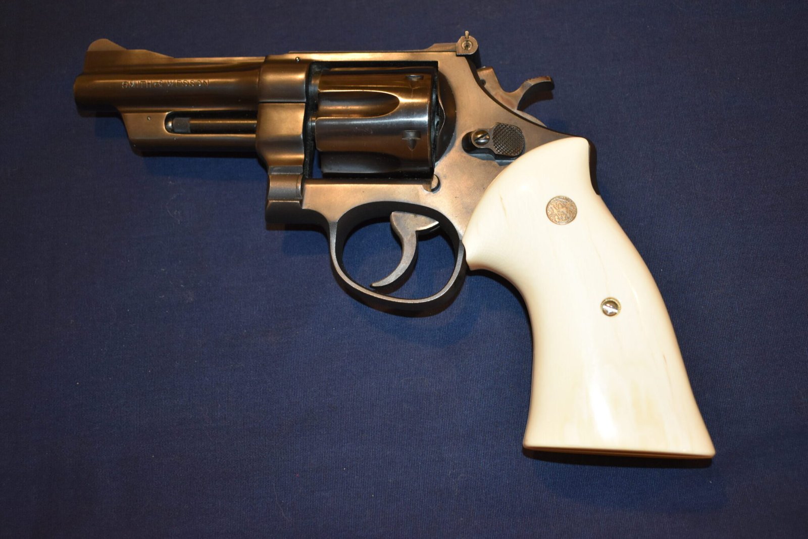 SMITH & WESSON CUSTOM N FRAME IVORY TARGET GRIPS NTI1 OHIO SALES ONLY!!!! - Image 4