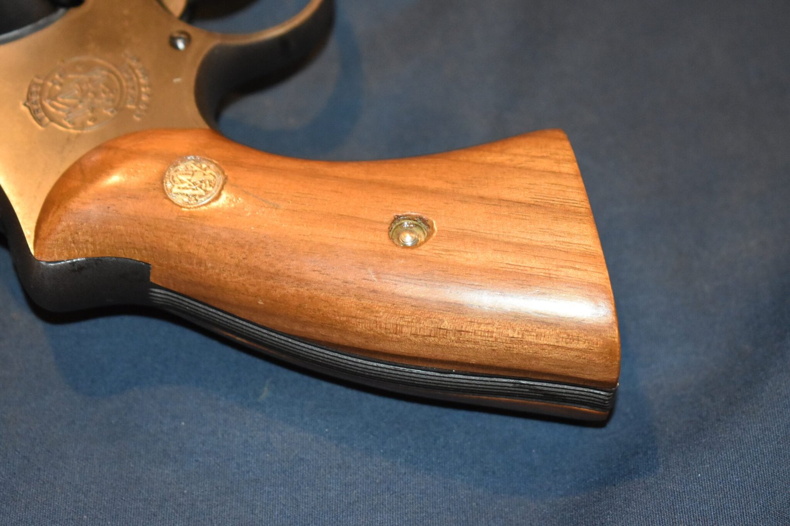 SMITH & WESSON N FRAME FACTORY PRESENTATION GRIPS NPM1 - Image 6
