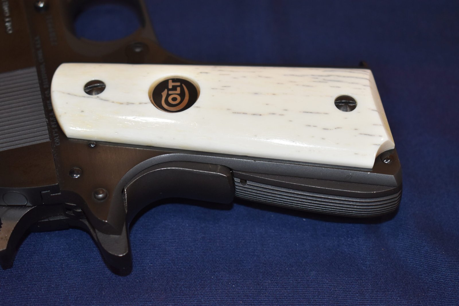 COLT 1911 PREMIUM GRADE GIRAFFE BONE GRIPS 1911GB21 - Image 6