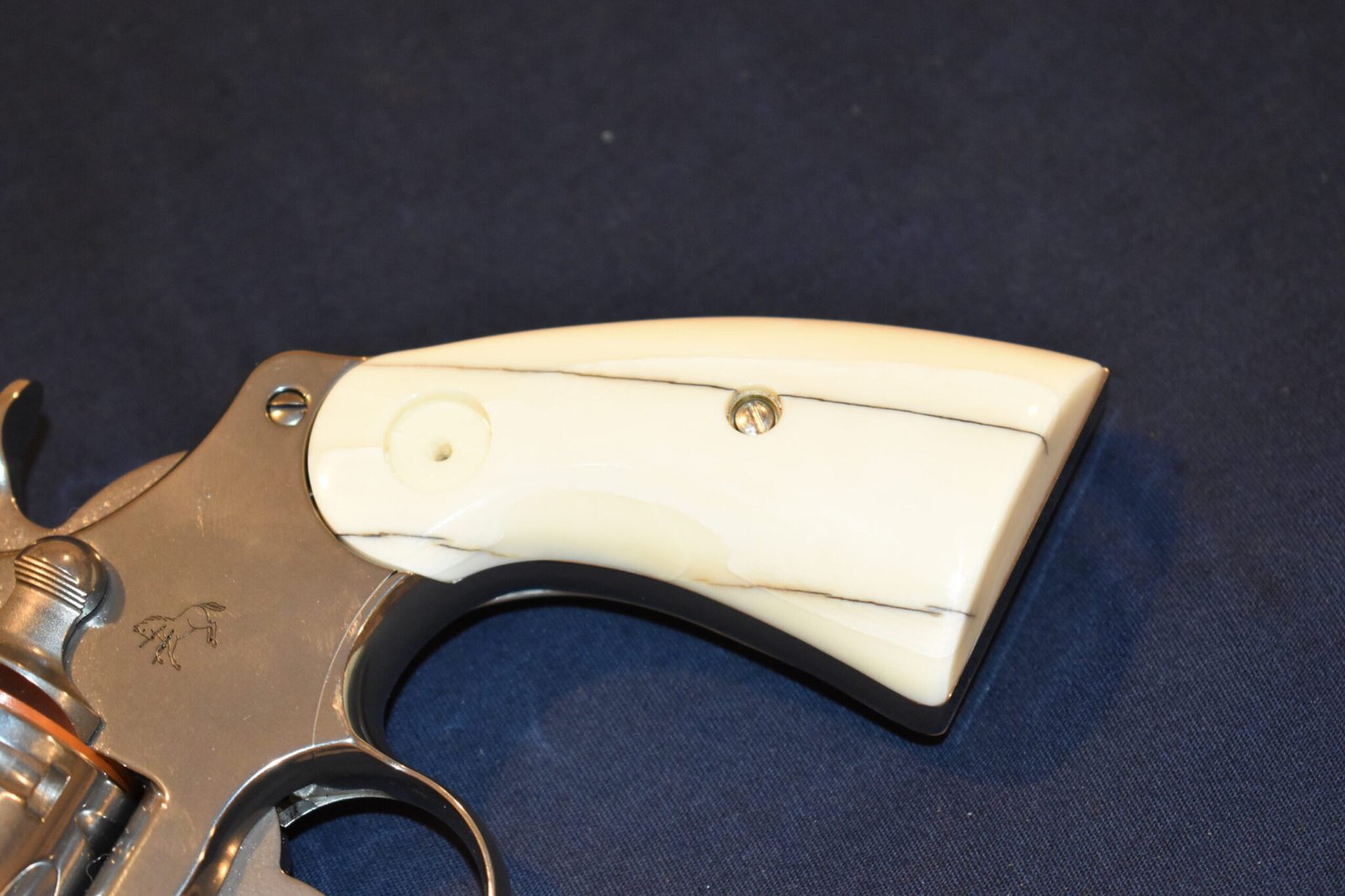 COLT PYTHON FOSSILIZED WALRUS IVORY GRIPS FWIP2 - Image 12