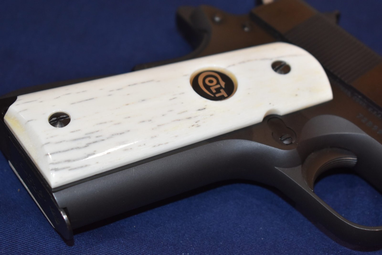 COLT 1911 PREMIUM GRADE GIRAFFE BONE GRIPS 1911GB21 - Image 11