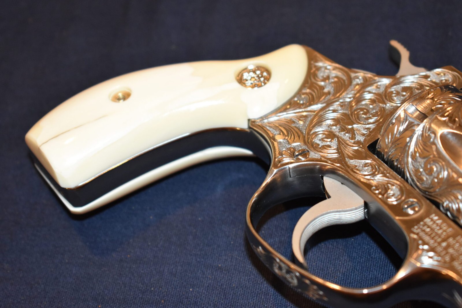 SMITH & WESSON J FRAME FOSSILIZED WEALRUS IVORY GRIPS JFWI1 - Image 12