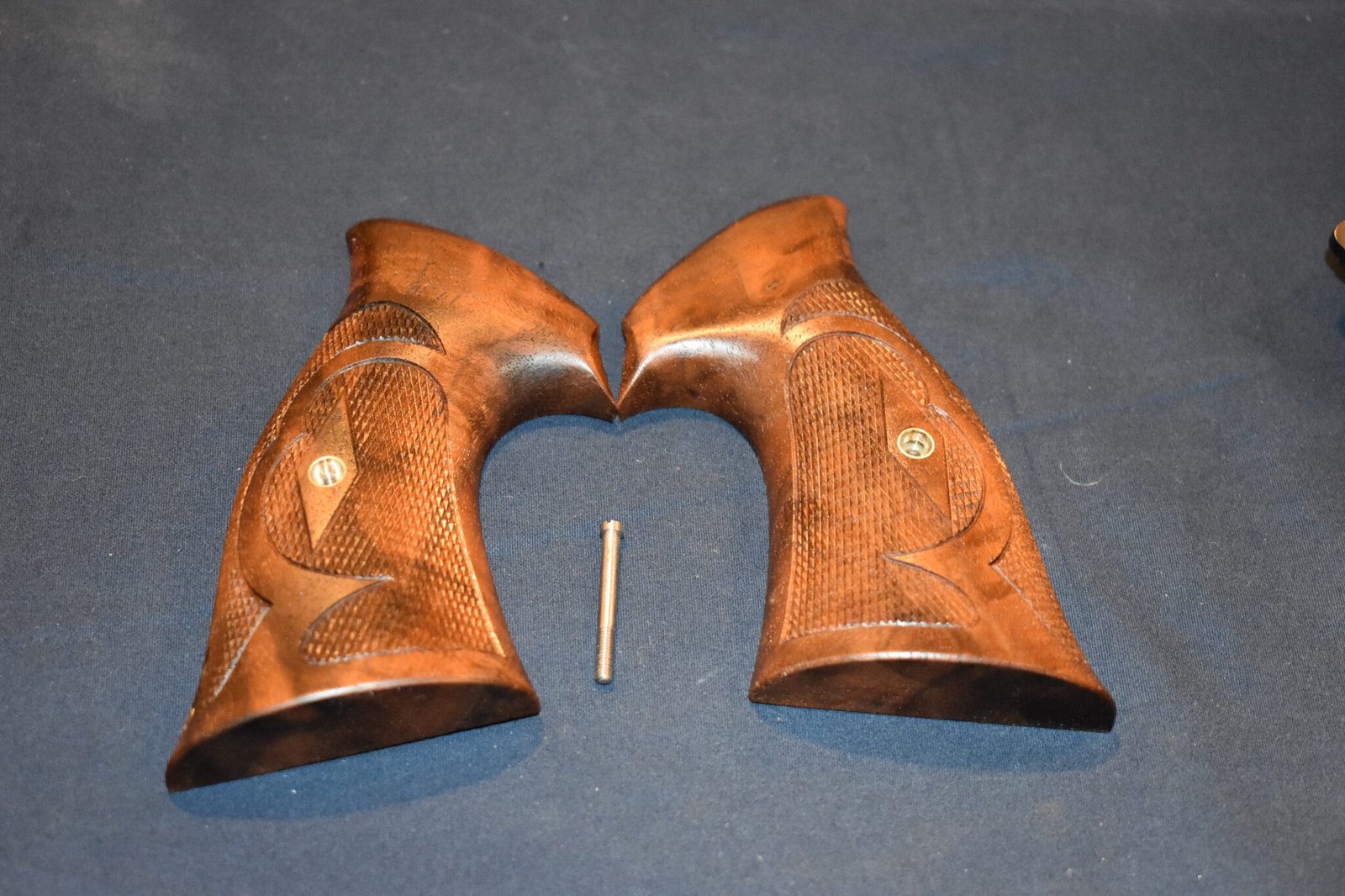 KEITH BROWN CUSTOM SMITH & WESSON K FRAME ROPER GRIPS KBKR12 - Image 2