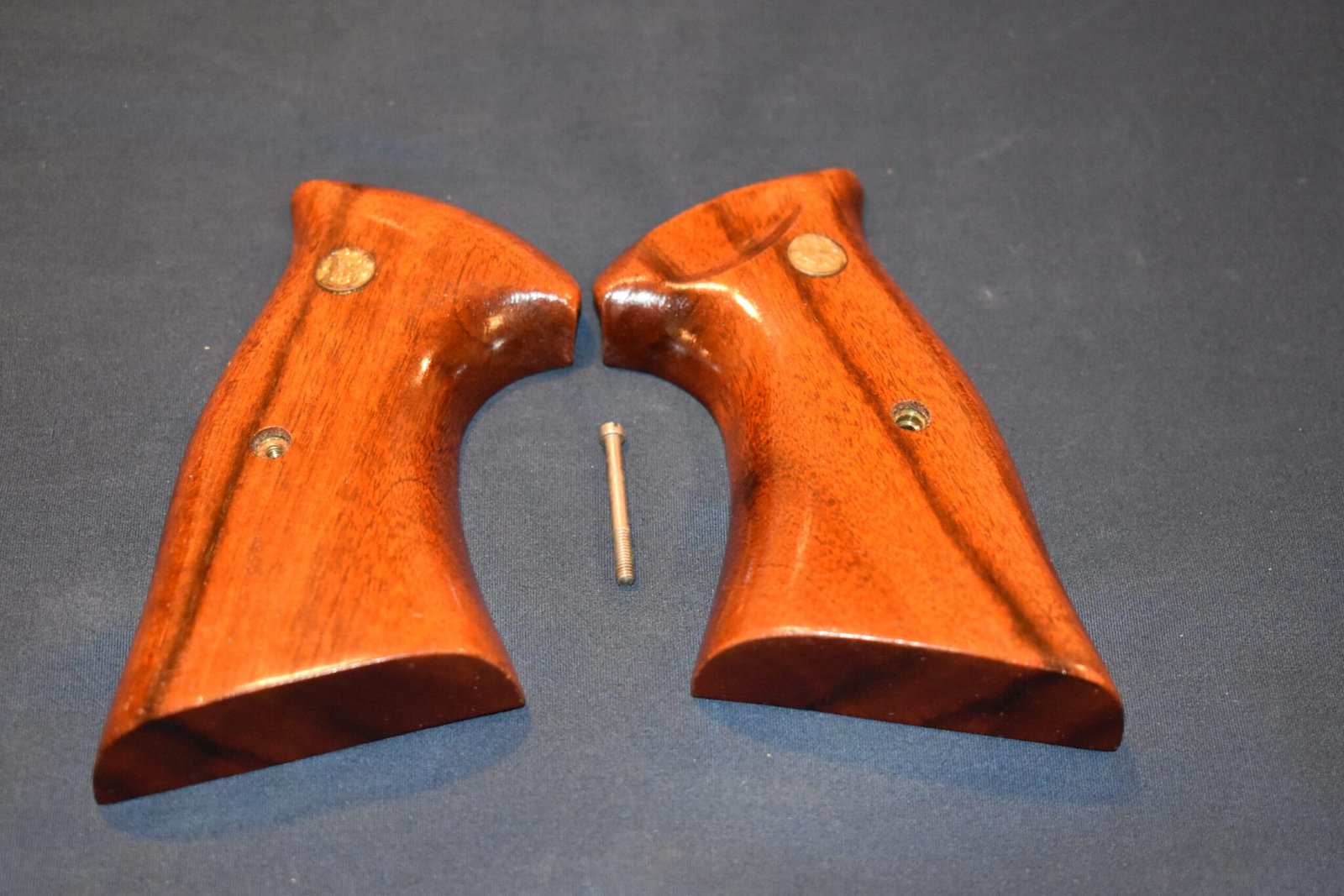 SMITH & WESSON N FRAME TARGET PRESENTATION GRIPS NTP10 - Image 2