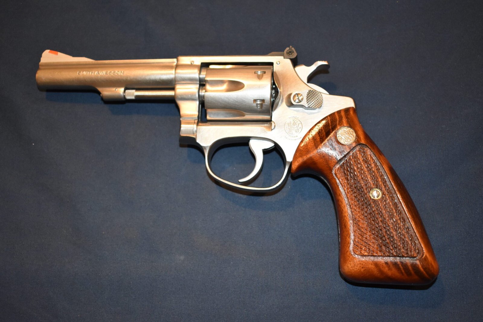 SMITH & WESSON J FRAME TARGET GRIP JT18 - Image 4
