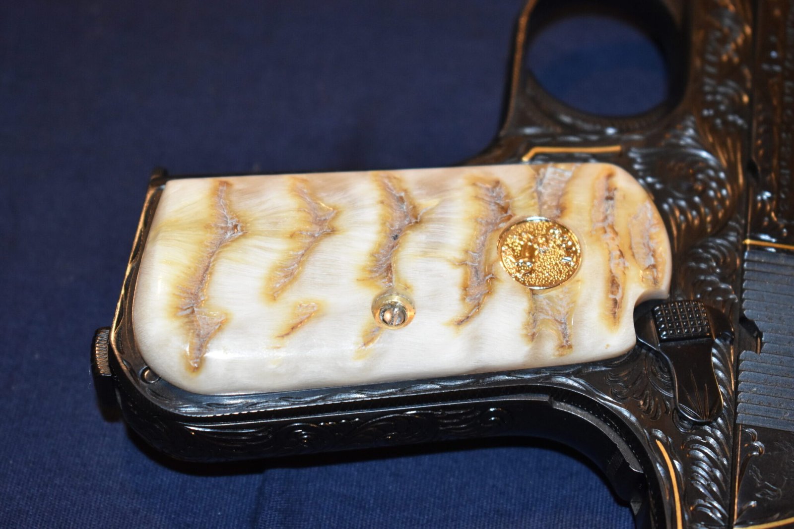 COLT 19803 / 1908 POCKET HAMMERLESS RAMS HORN GRIPS 1903RH1 - Image 5