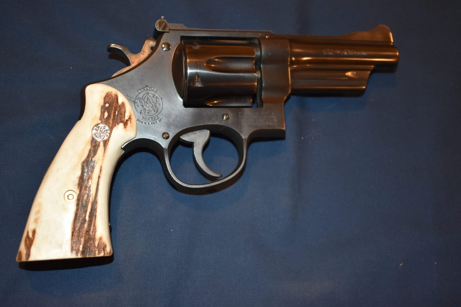 SMITH & WESSON N FRAME SAMBAR STAG GRIPS SWNSS15 - Image 7