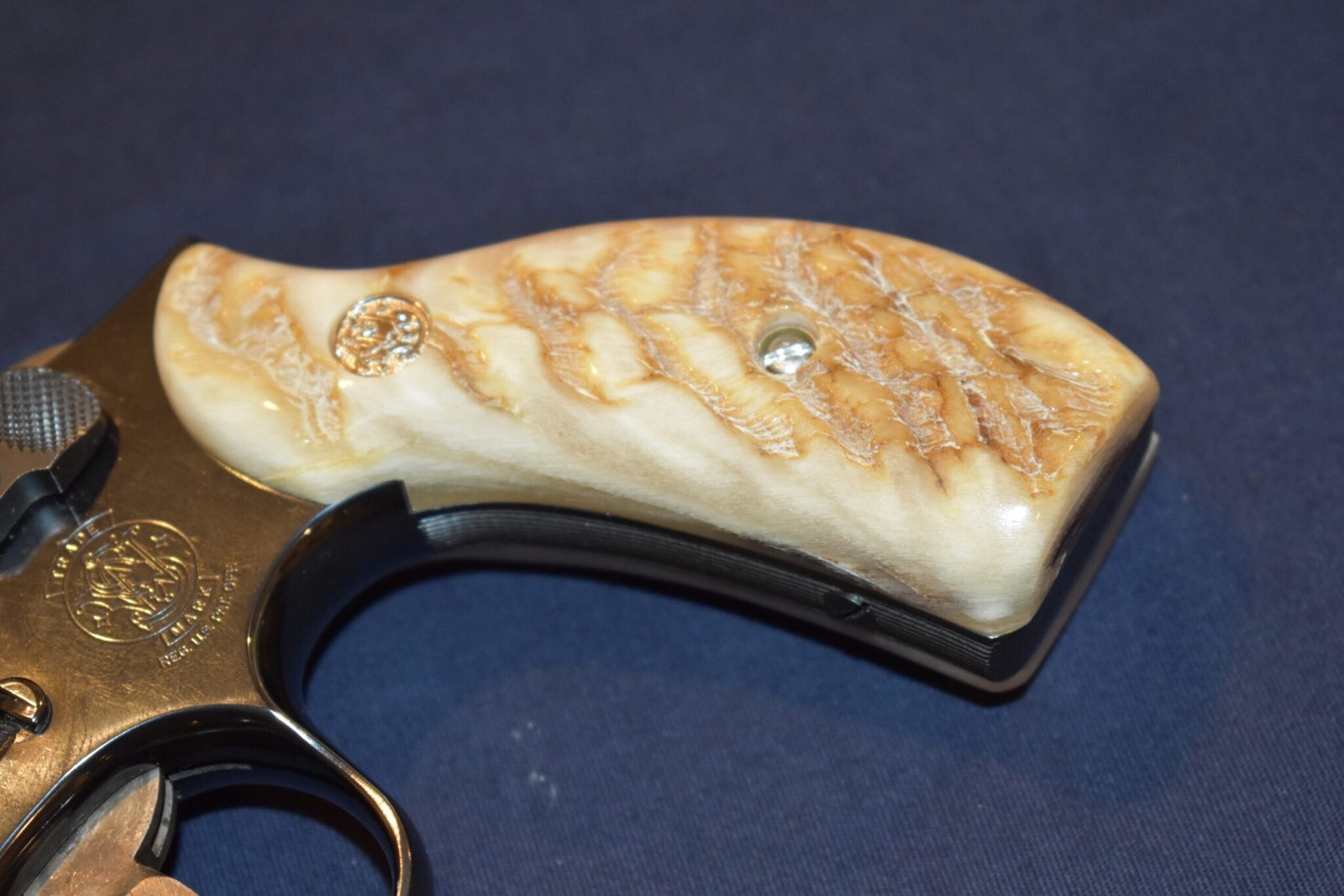 SMITH & WESSON K FRAME ROUND BUTT RAMS HORN GRIPS KRBRH3 - Image 12