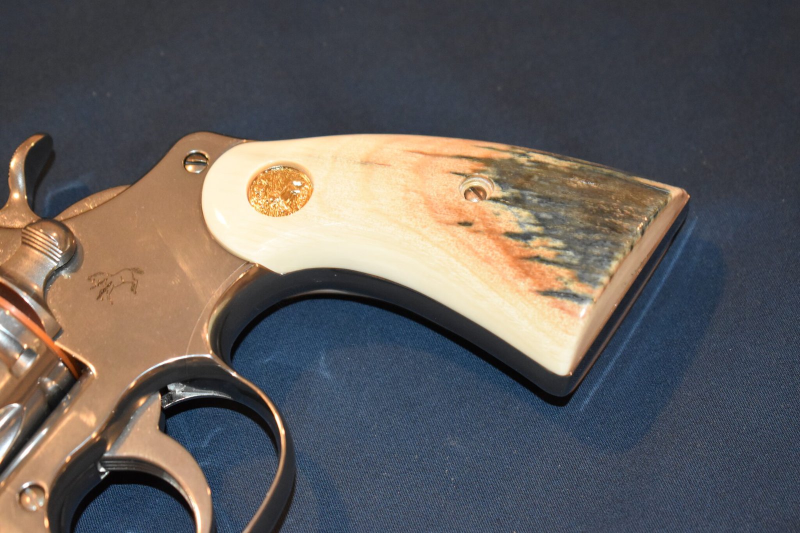 COLT PYTHON / OFFICER'S MODEL MATCH MAMMOTH IVORY GRIPS PMI1 - Image 12