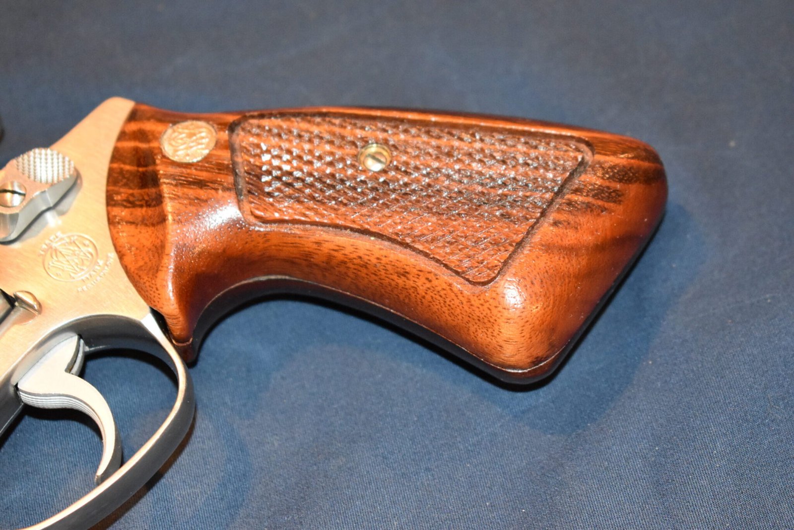 SMITH & WESSON J FRAME TARGET GRIP JT18 - Image 12