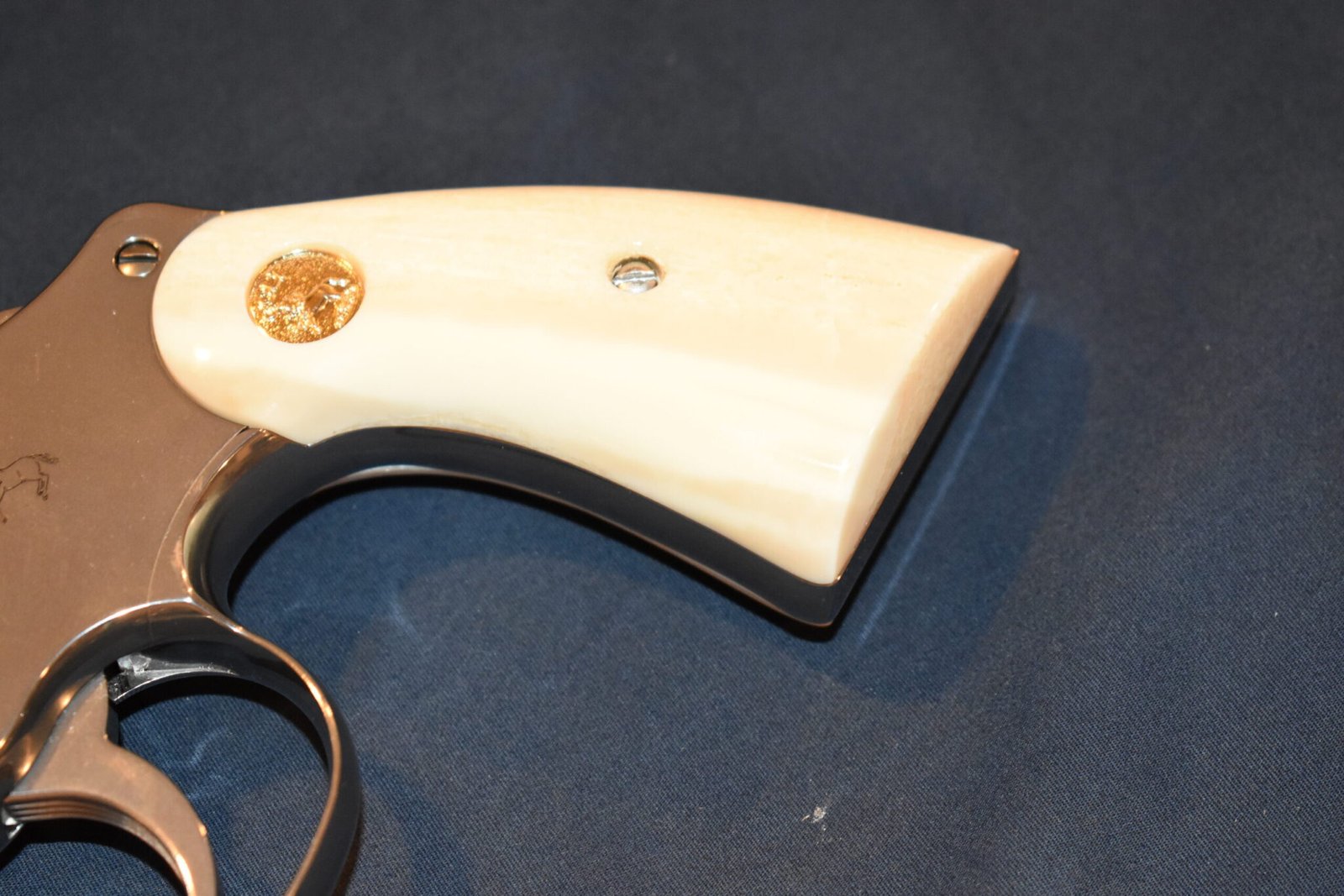 COLT I FRAMEFOSSILIZED WALRUS IVORY SERVICE GRIPS FOR A COLT PYTHON CPWI3 - Image 12