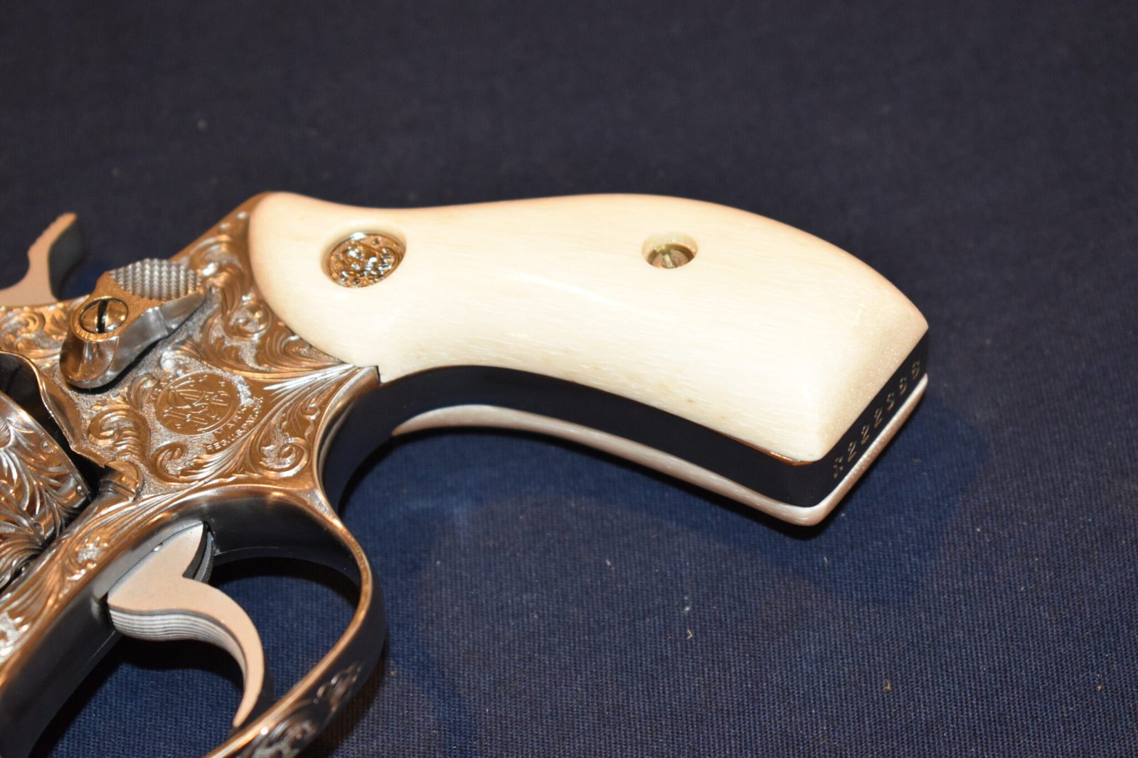 SMITH & WESSON J FRAME PREMIUM GRADE GIRAFFE BONE GRIPS JGB7 - Image 12
