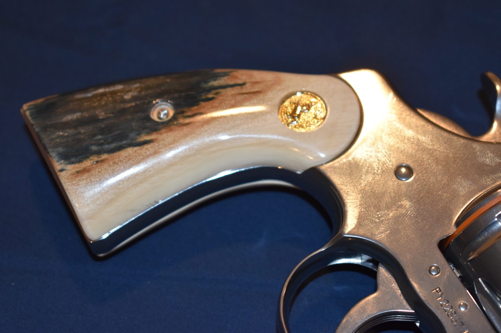 COLT PYTHON / OFFICER'S MODEL MATCH MAMMOTH IVORY GRIPS PMI1 - Image 11
