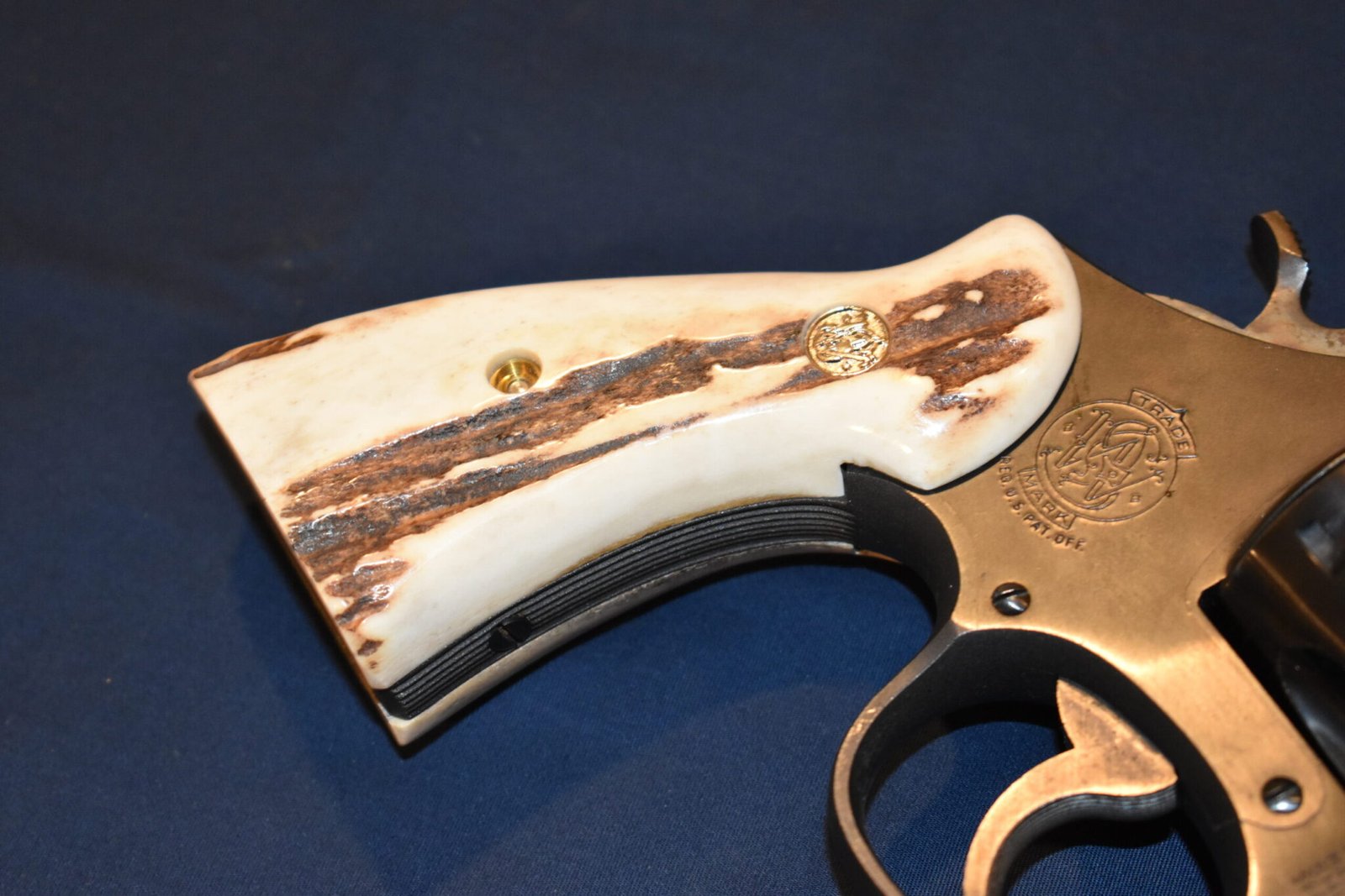 SMITH & WESSON N FRAME SAMBAR STAG GRIPS SWNSS15 - Image 11