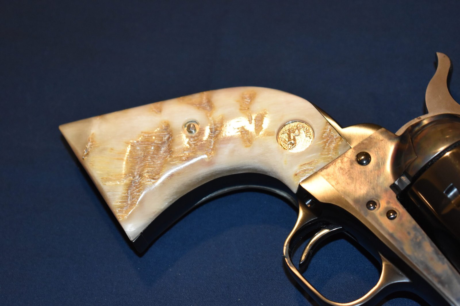 COLT SINGLE ACTION ARMY (S.A.A.)PREMIUM GRADE RAMS HORN / STAG GRIPS SAARH7 - Image 11