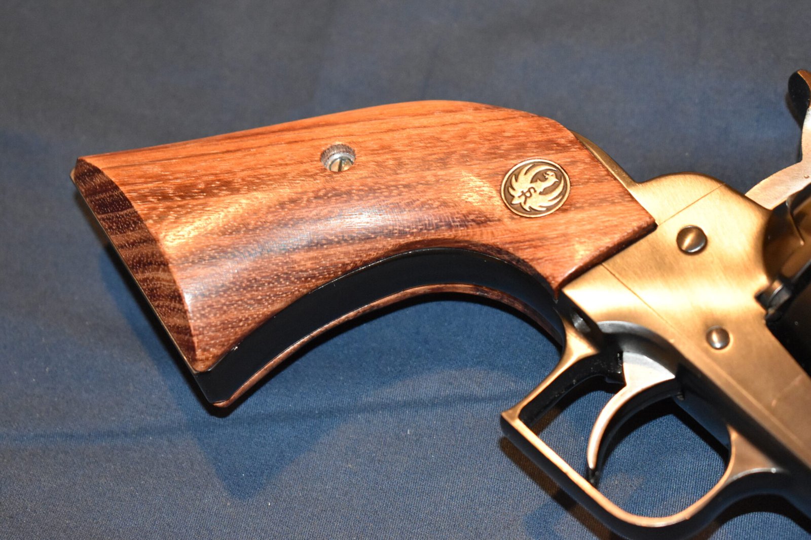 RUGER SUPER BLACKHAWK FACTORY WOOD GRIPS RSBHW1 - Image 11