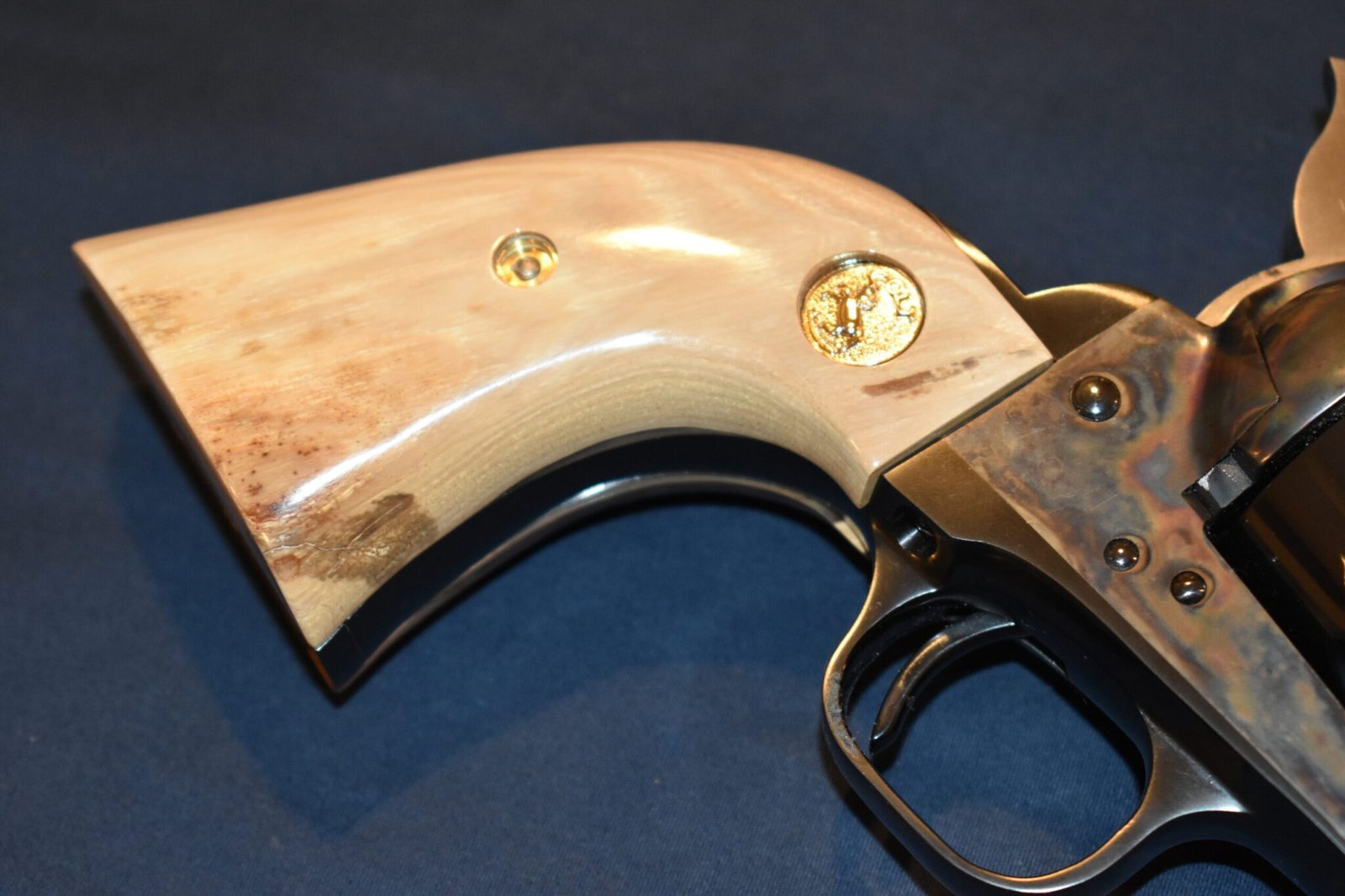 COLT SINGLE ACTION ARMY (S.A.A.) MAMMOTH IVORY GRIPS SAAMI2 - Image 12