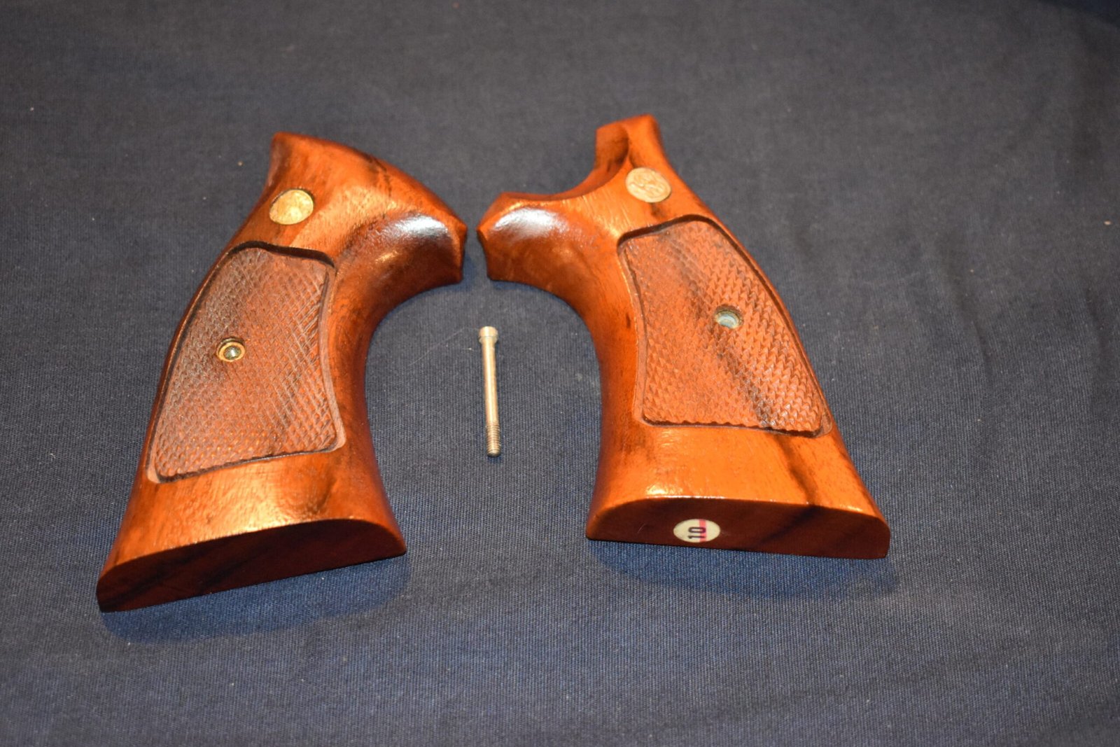 SMITH & WESSON FACTORY K FRAME TARGET GRIPS KCT13 - Image 2