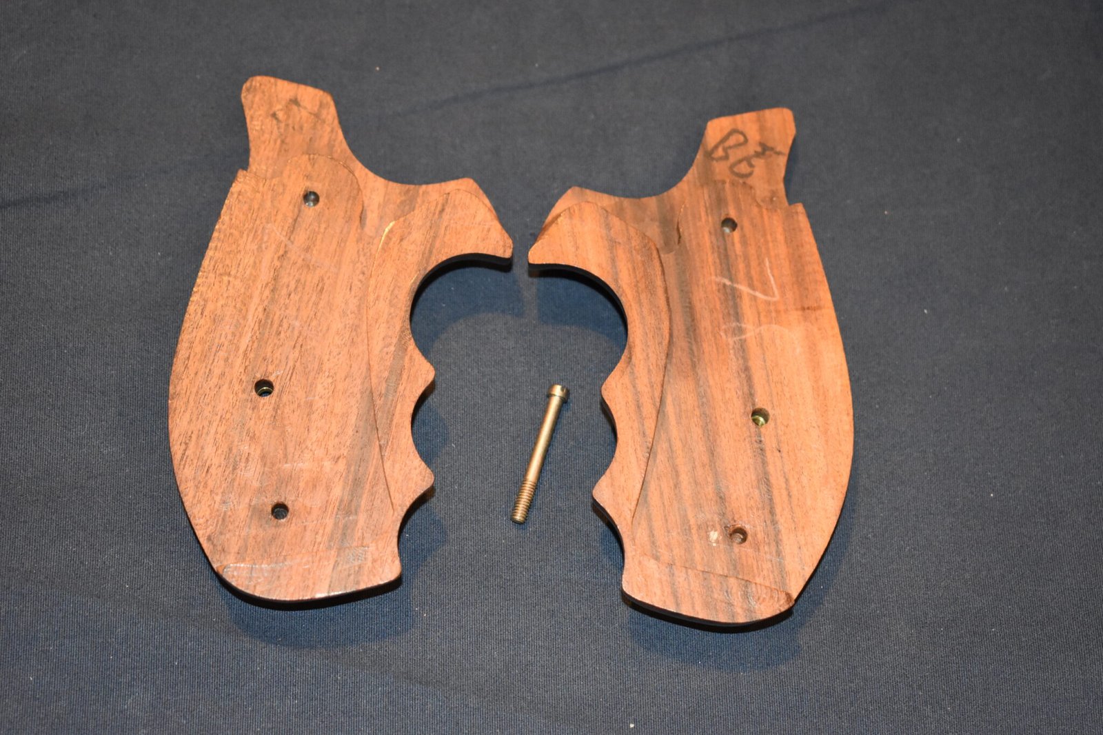SMITH & WESSON N FRAME ROUND BUTT COMBAT GRIPS SWNRBC3 - Image 3