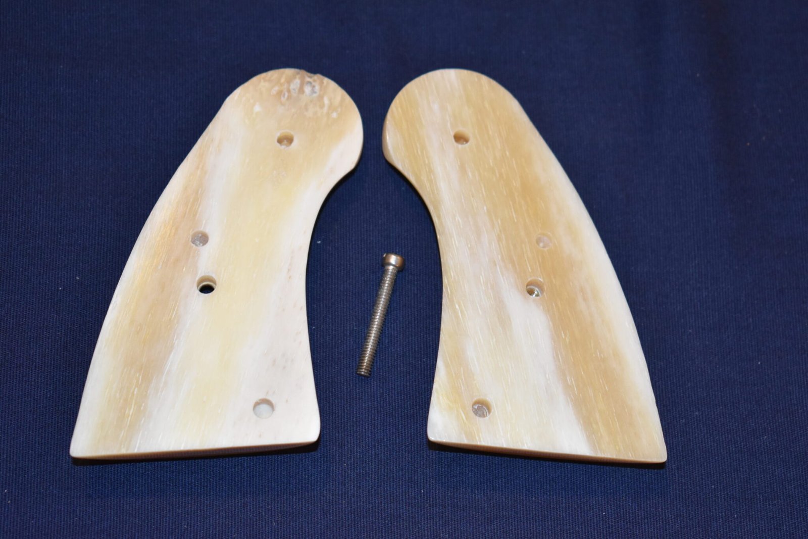 COLT PYTHON PREMIUM GRADE GIRAFFE BONE GRIPS CPGB8 - Image 3