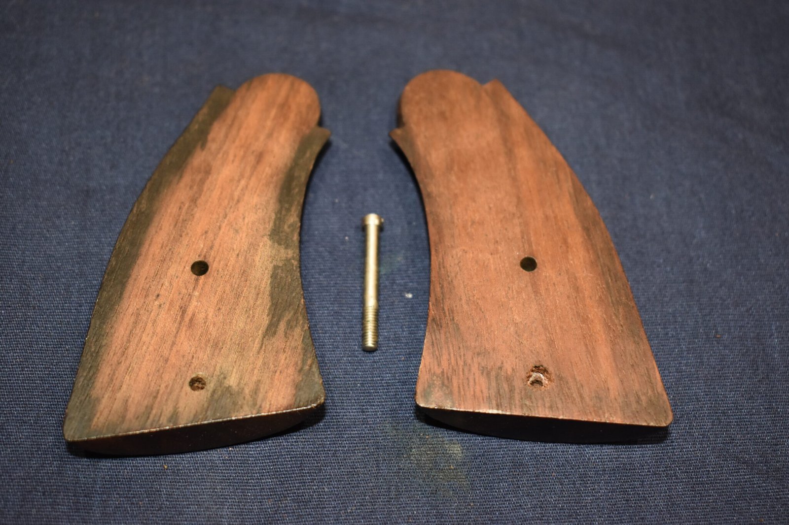SMITH & WESSON K FRAME PRE-WAR SERVICE GRIPS WITH BRASS MEDALLIONS KPWS5 - Image 3