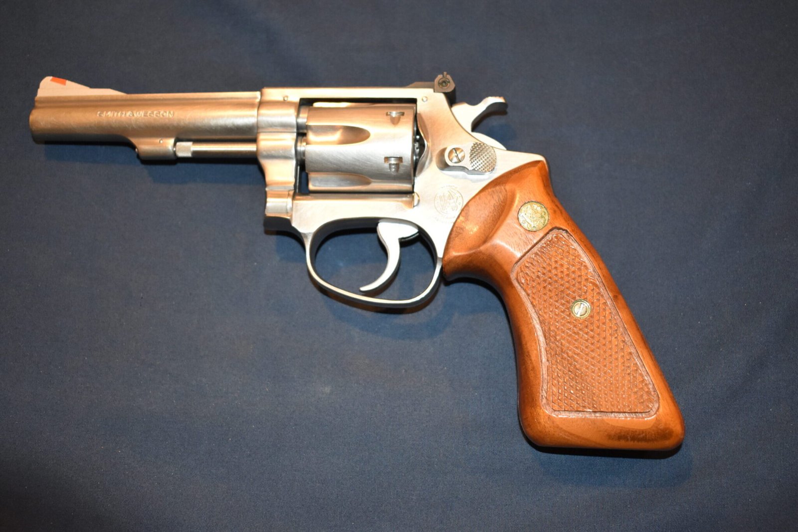 SMITH & WESSON J FRAME TARGET GRIP JT19 - Image 4