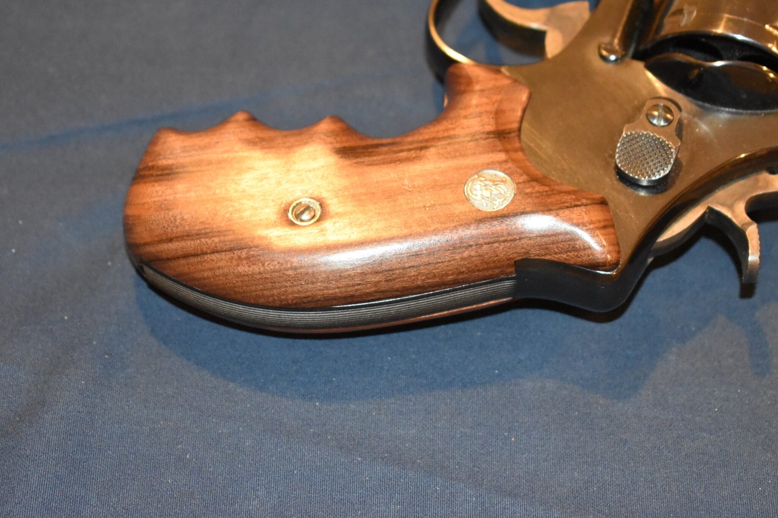 SMITH & WESSON N FRAME ROUND BUTT COMBAT GRIPS SWNRBC3 - Image 5