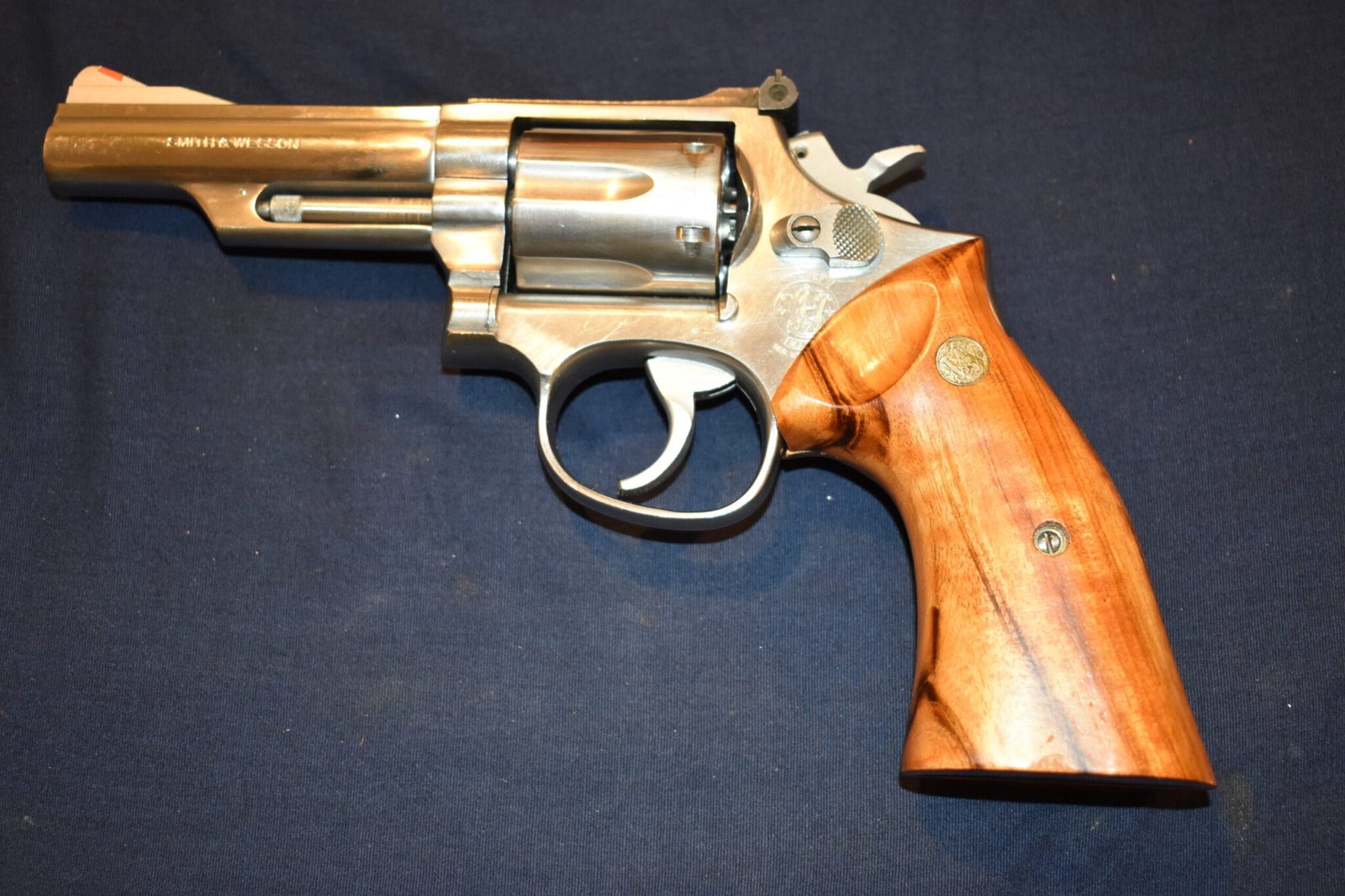 SMITH & WESSON FACTORY K FRAME PRESENTATION TARGET GRIPS KPT11 - Image 7