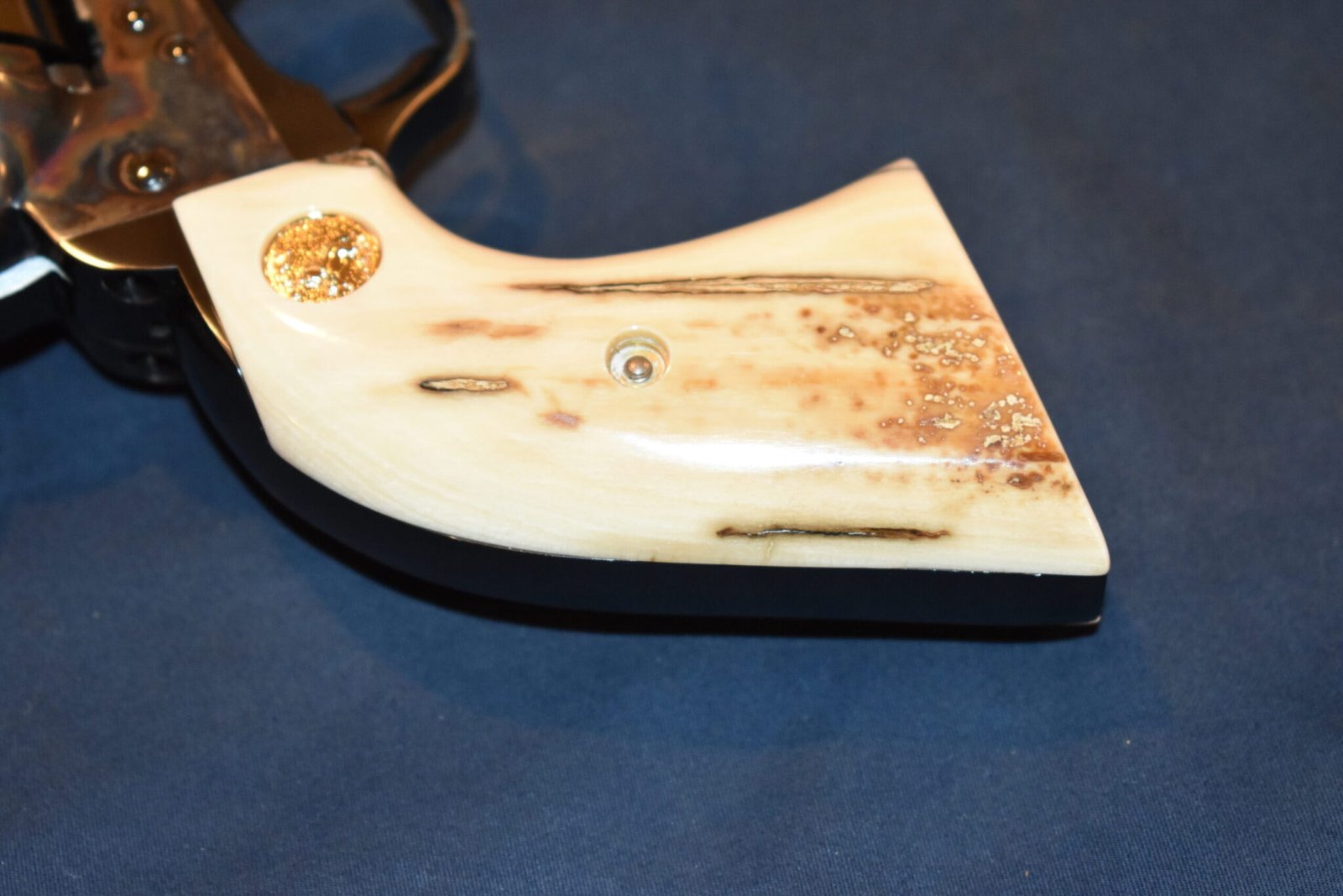 COLT SINGLE ACTION ARMY (S.A.A.) MAMMOTH IVORY GRIPS SAAMI3 - Image 7
