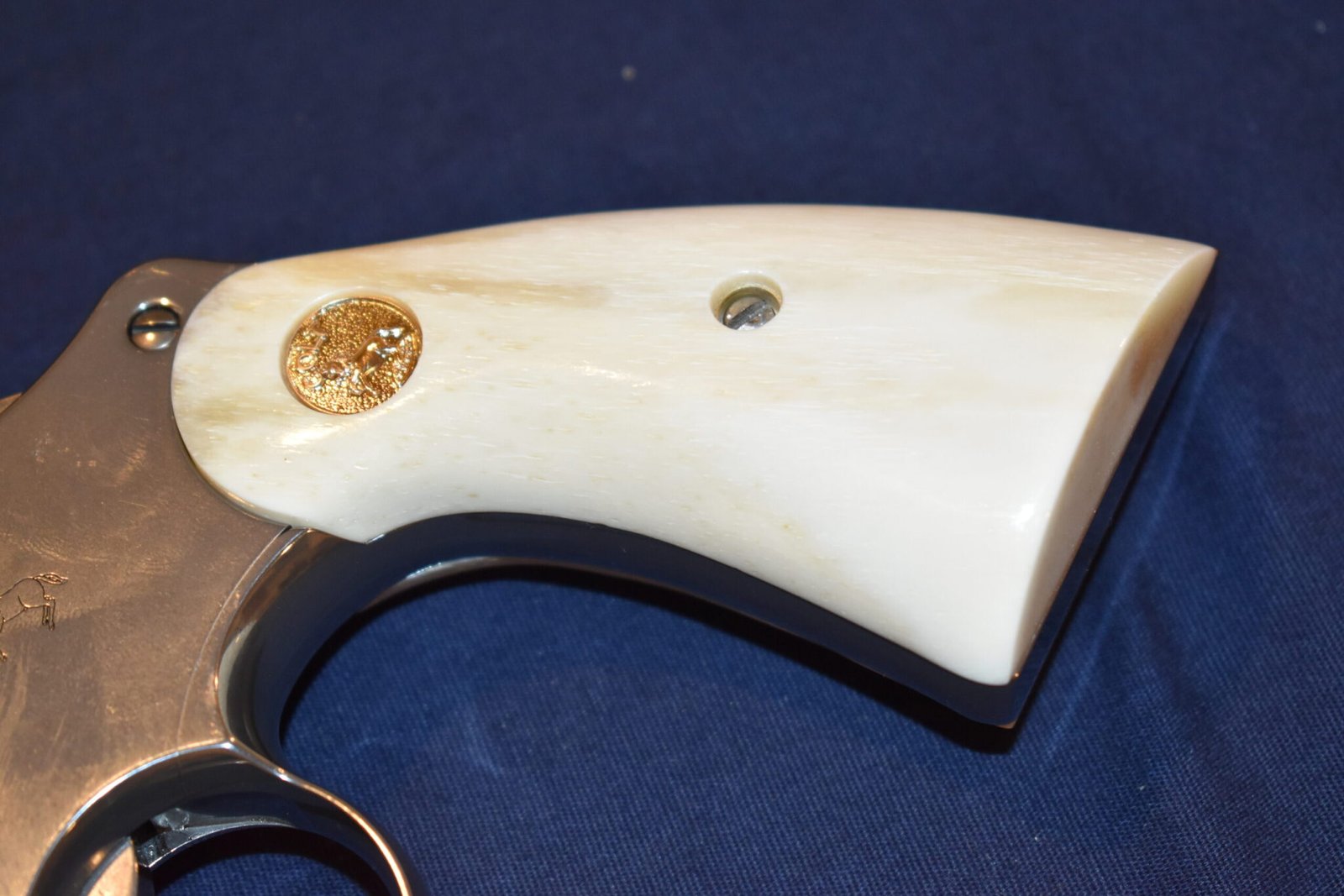 COLT PYTHON PREMIUM GRADE GIRAFFE BONE GRIPS CPGB8 - Image 12