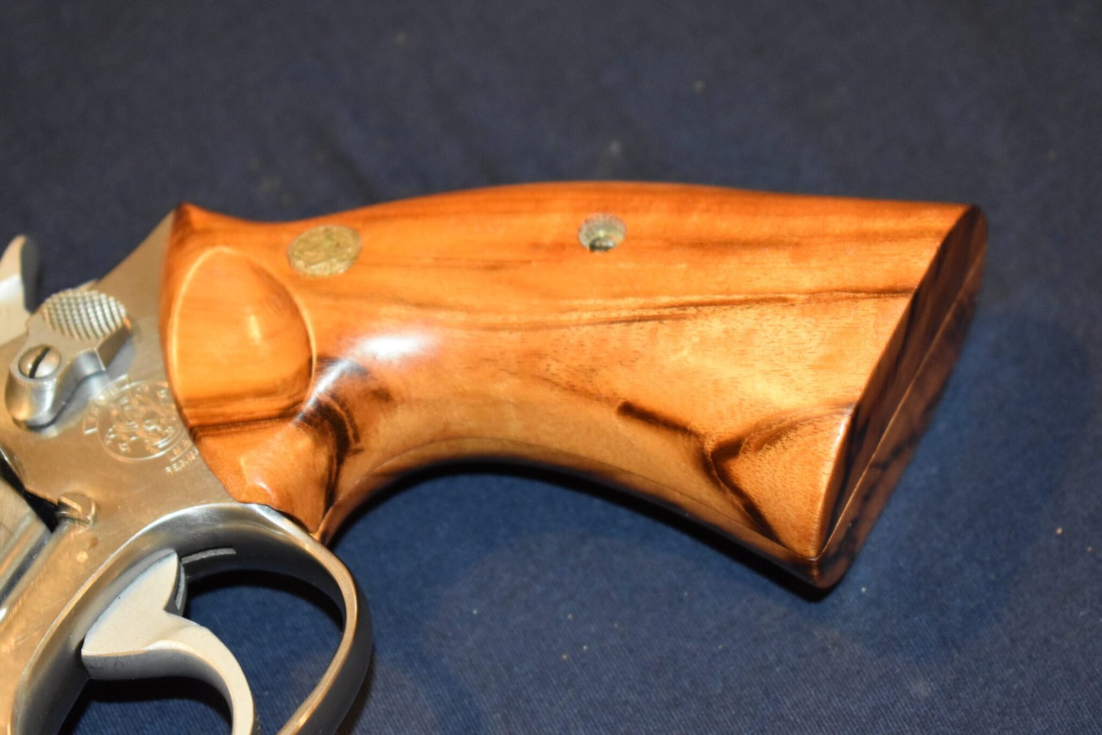 SMITH & WESSON FACTORY K FRAME PRESENTATION TARGET GRIPS KPT11 - Image 12