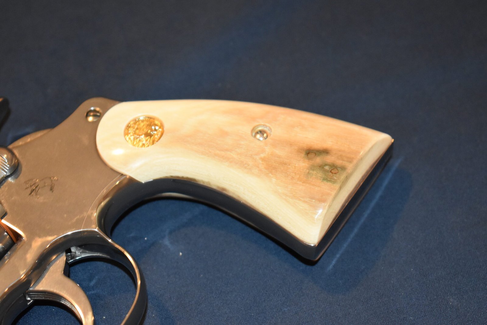 COLT PYTHON / OFFICER'S MODEL MATCH MAMMOTH IVORY GRIPS PMI2 - Image 12