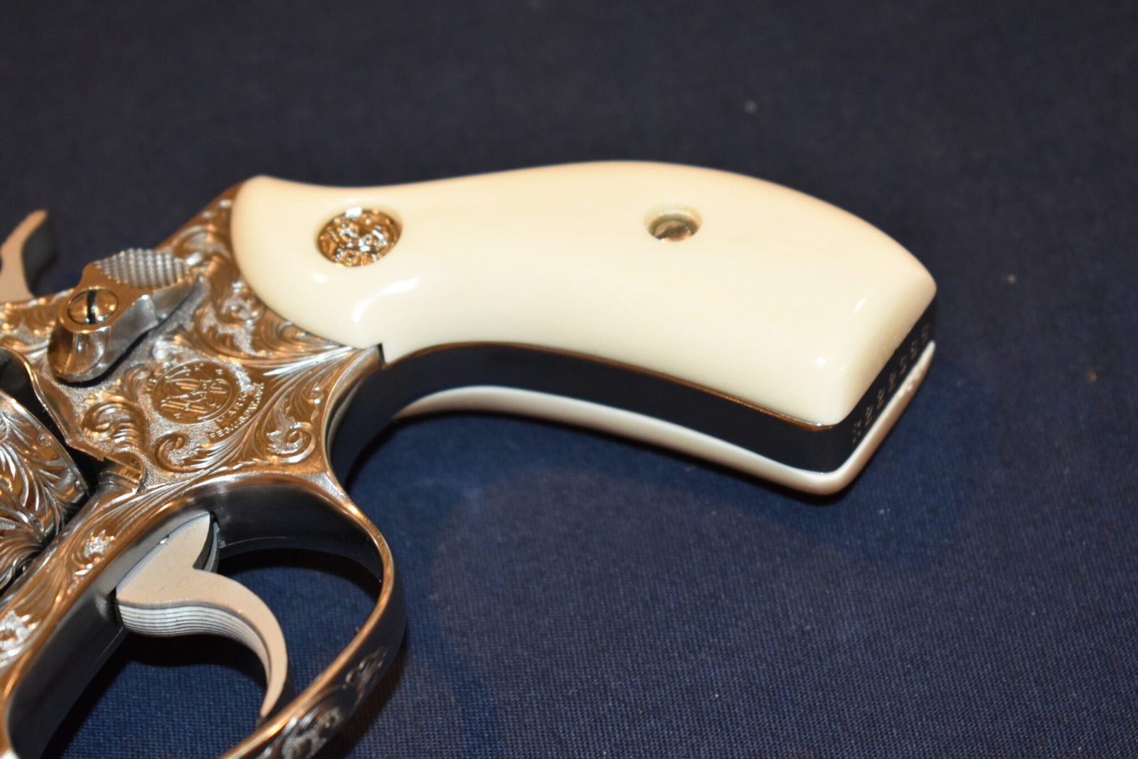SMITH & WESSON J FRAME PREMIUM GRADE GIRAFFE BONE GRIPS JGB8 - Image 12