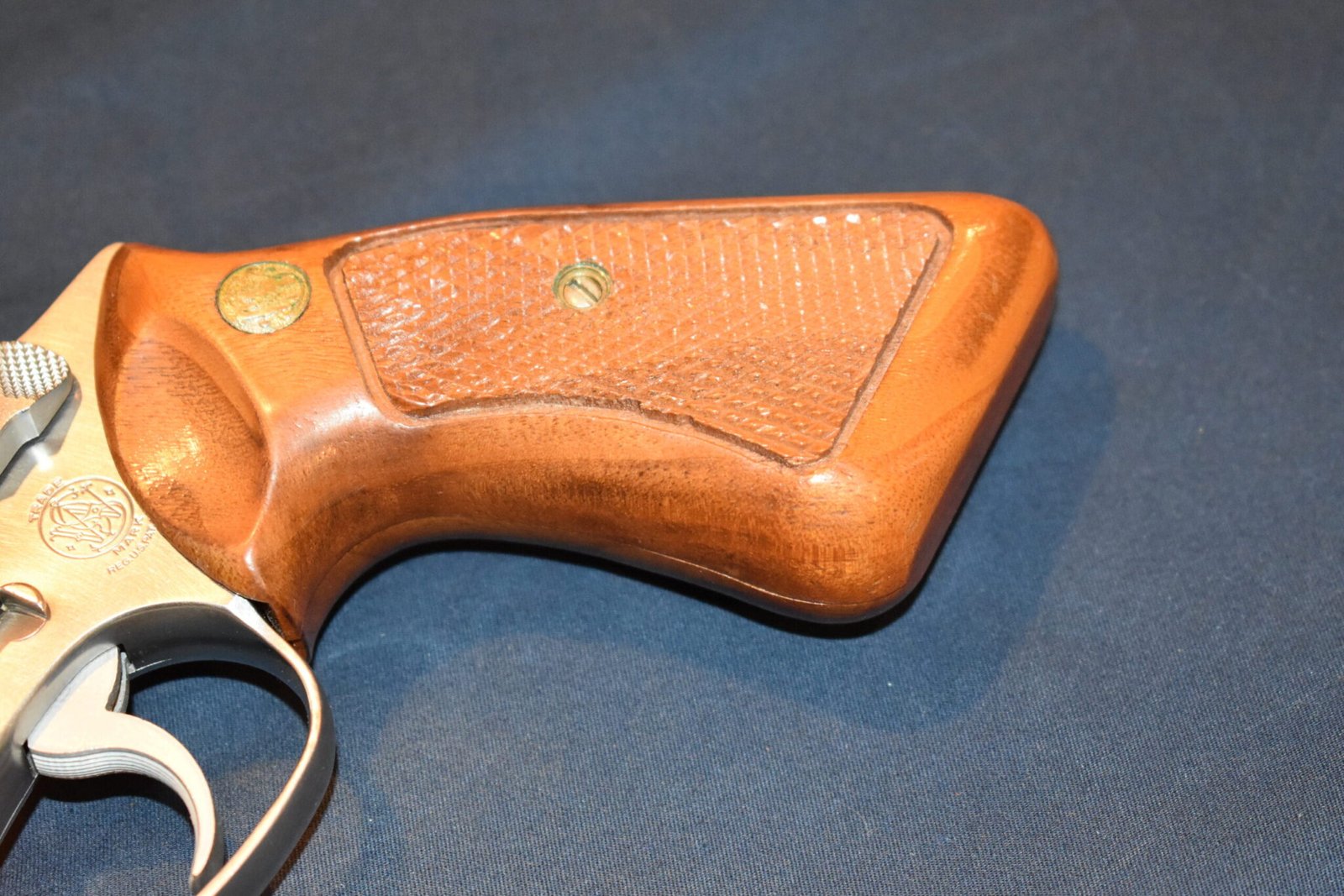 SMITH & WESSON J FRAME TARGET GRIP JT19 - Image 12