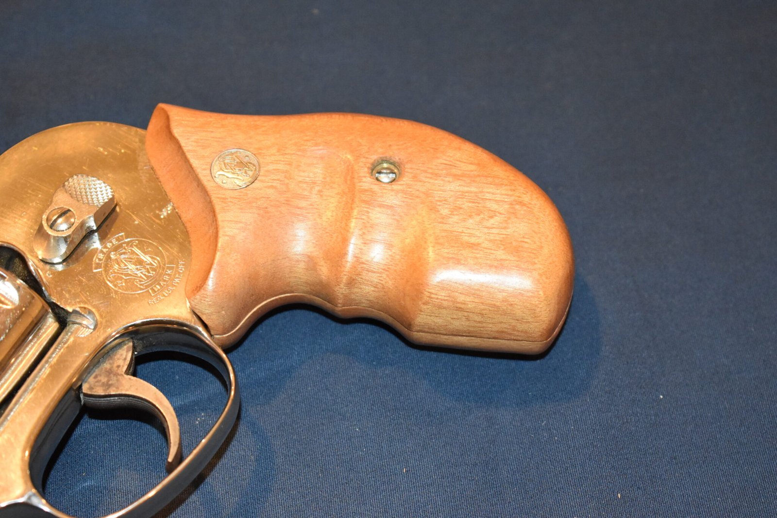 SMITH & WESSON J FRAME ROUND BUTT COMBAT GRIPS JC8 - Image 12