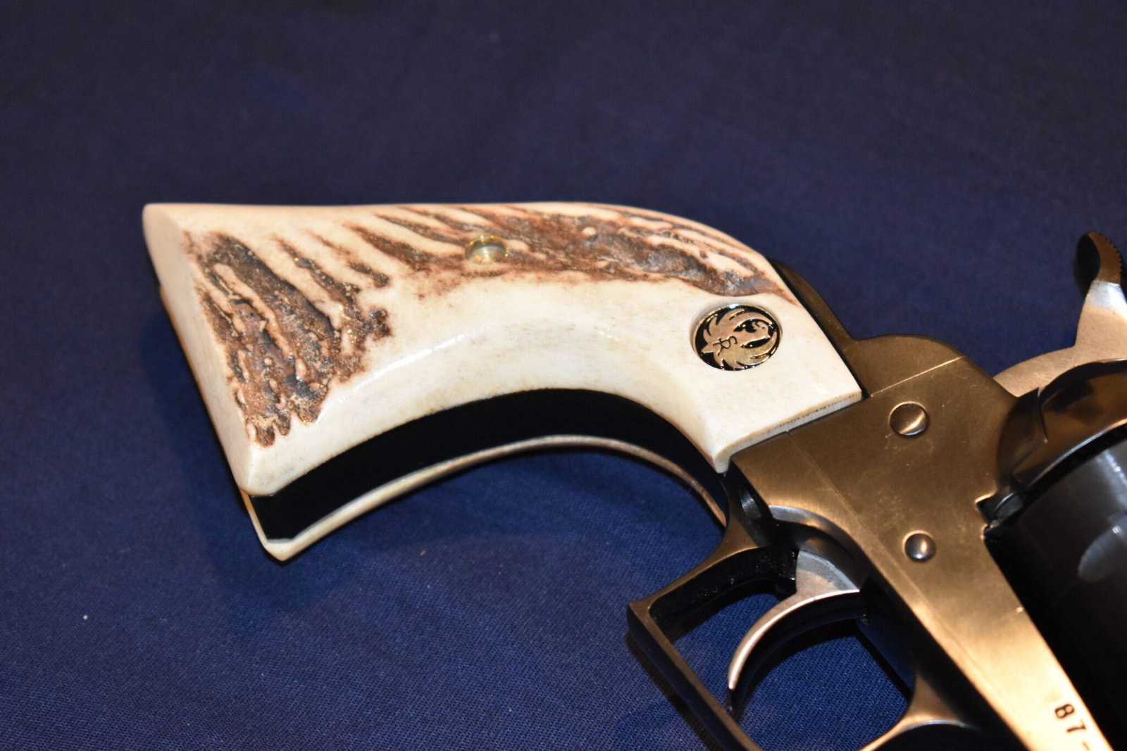RUGER SUPER BLACKHAWK SAMBAR STAG GRIPS RSBHS6 - Image 11