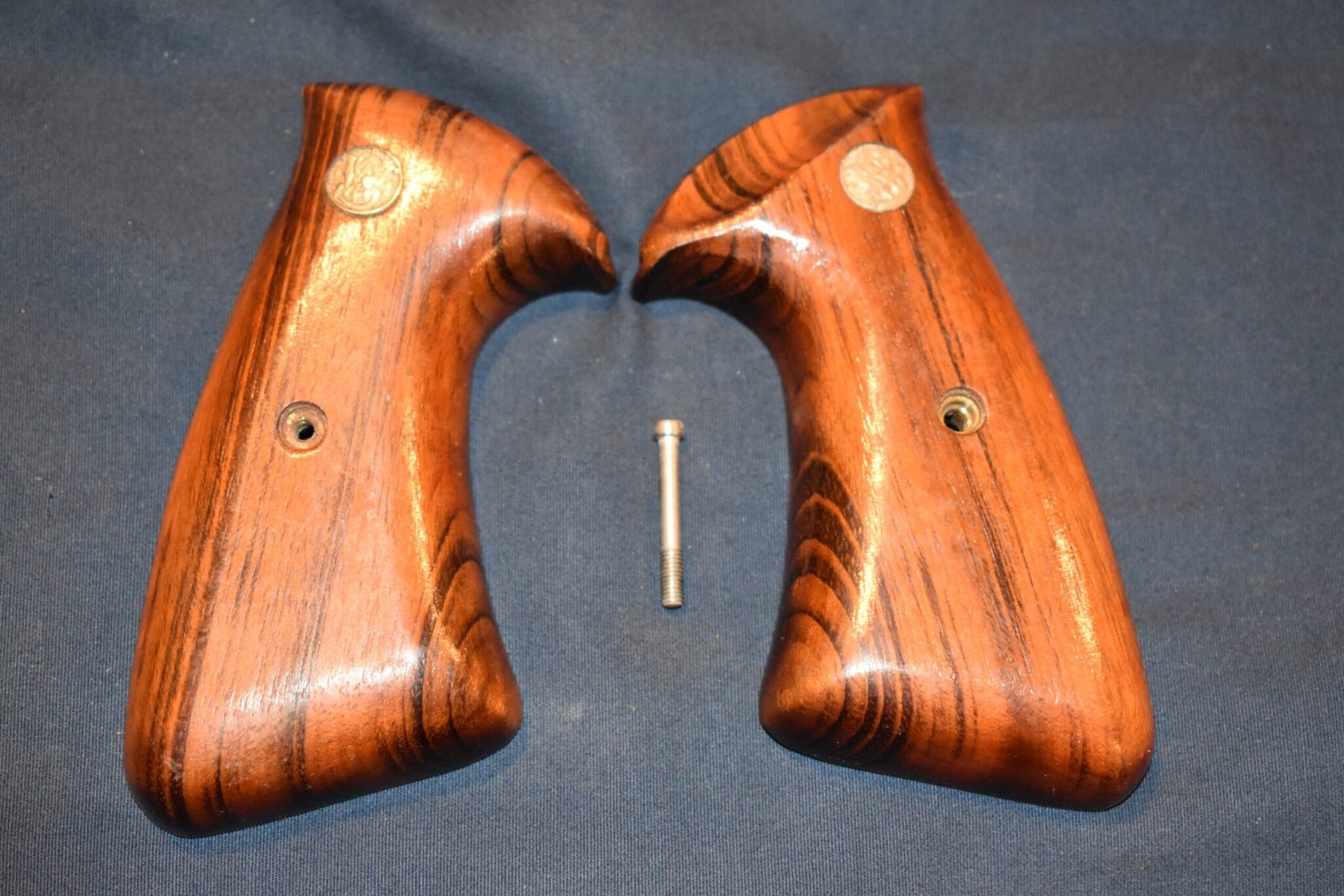 SMITH & WESSON J FRAME TARGET GRIP JT20