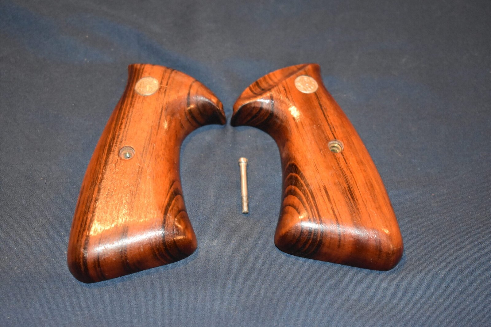 SMITH & WESSON J FRAME TARGET GRIP JT20 - Image 2