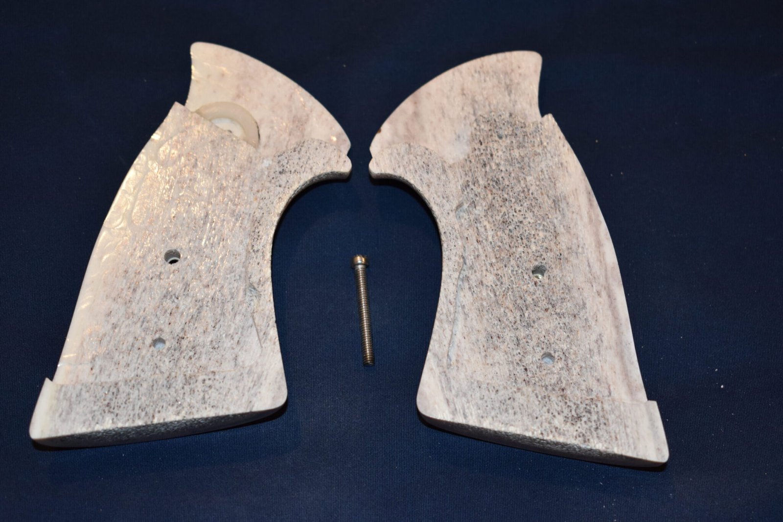 SMITH & WESSON N FRAME TARGET ELK STAG GRIPS SWNTS1 - Image 3