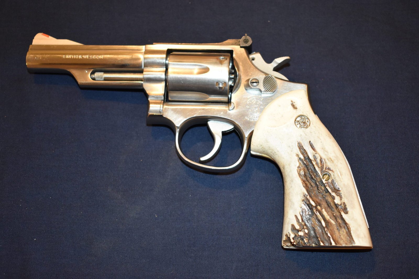 SMITH & WESSON K FRAME TARGET SQUARE BUTT SAMBAR STAG GRIPS KSQSS12 - Image 4