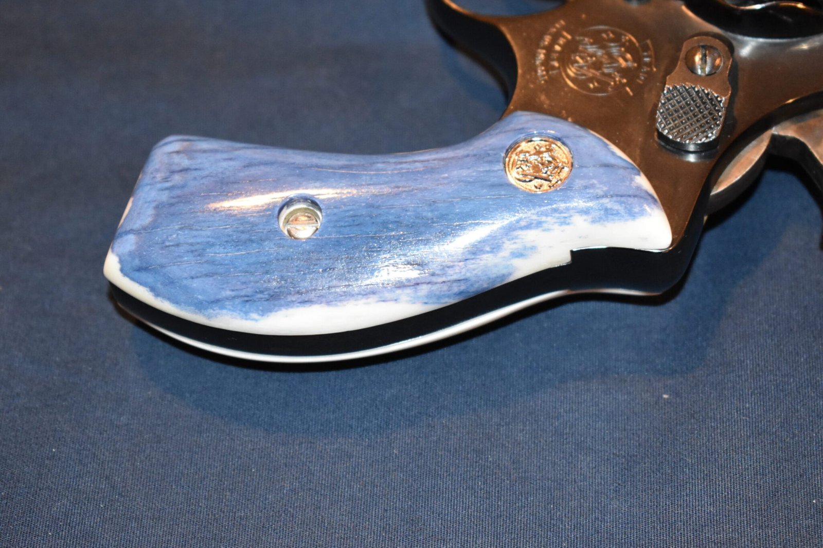 SMITH & WESSON J FRAME GIRAFFE BONE GRIPS JGB13 - Image 5