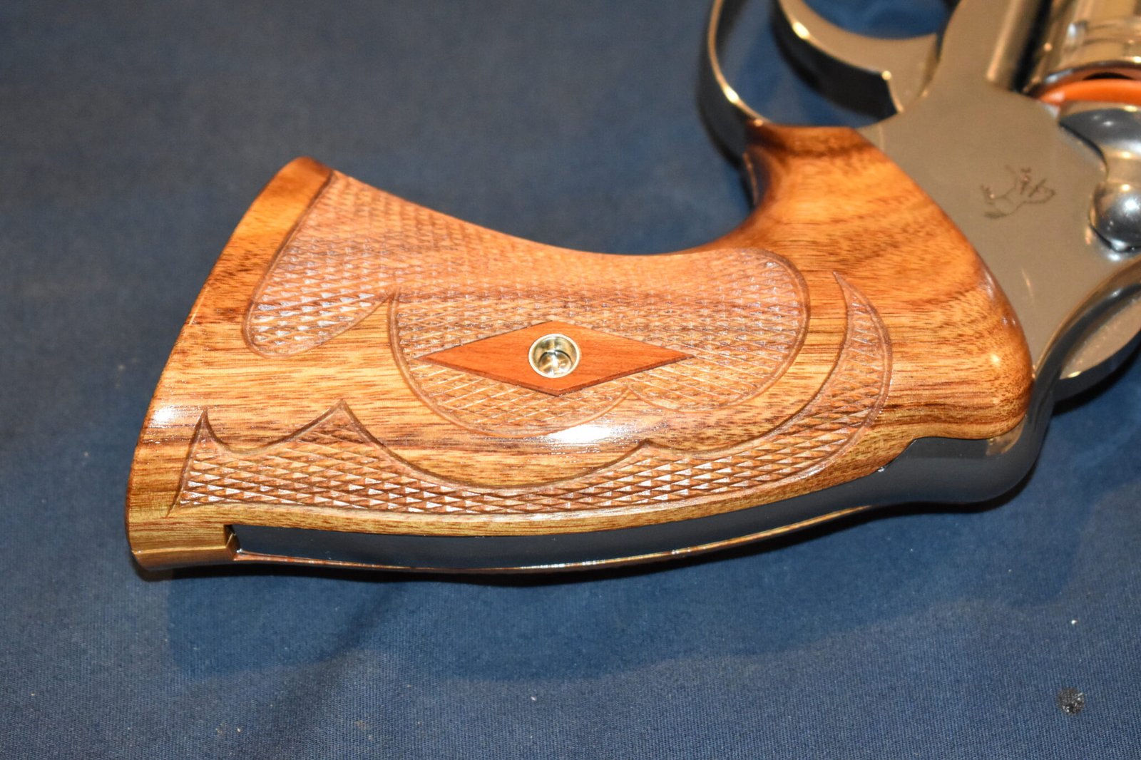 KEITH BROWN COLT PYTHON ROPER STYLE GRIPS KBCP3 - Image 5