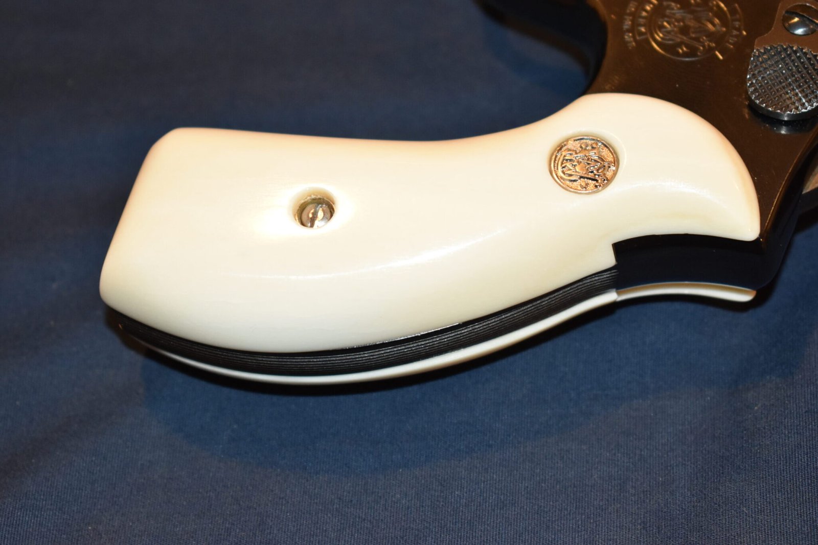 SMITH & WESSON K OR L FRAME ROUND BUTT GIRAFFE BONE GRIPS KRBGB8 - Image 5