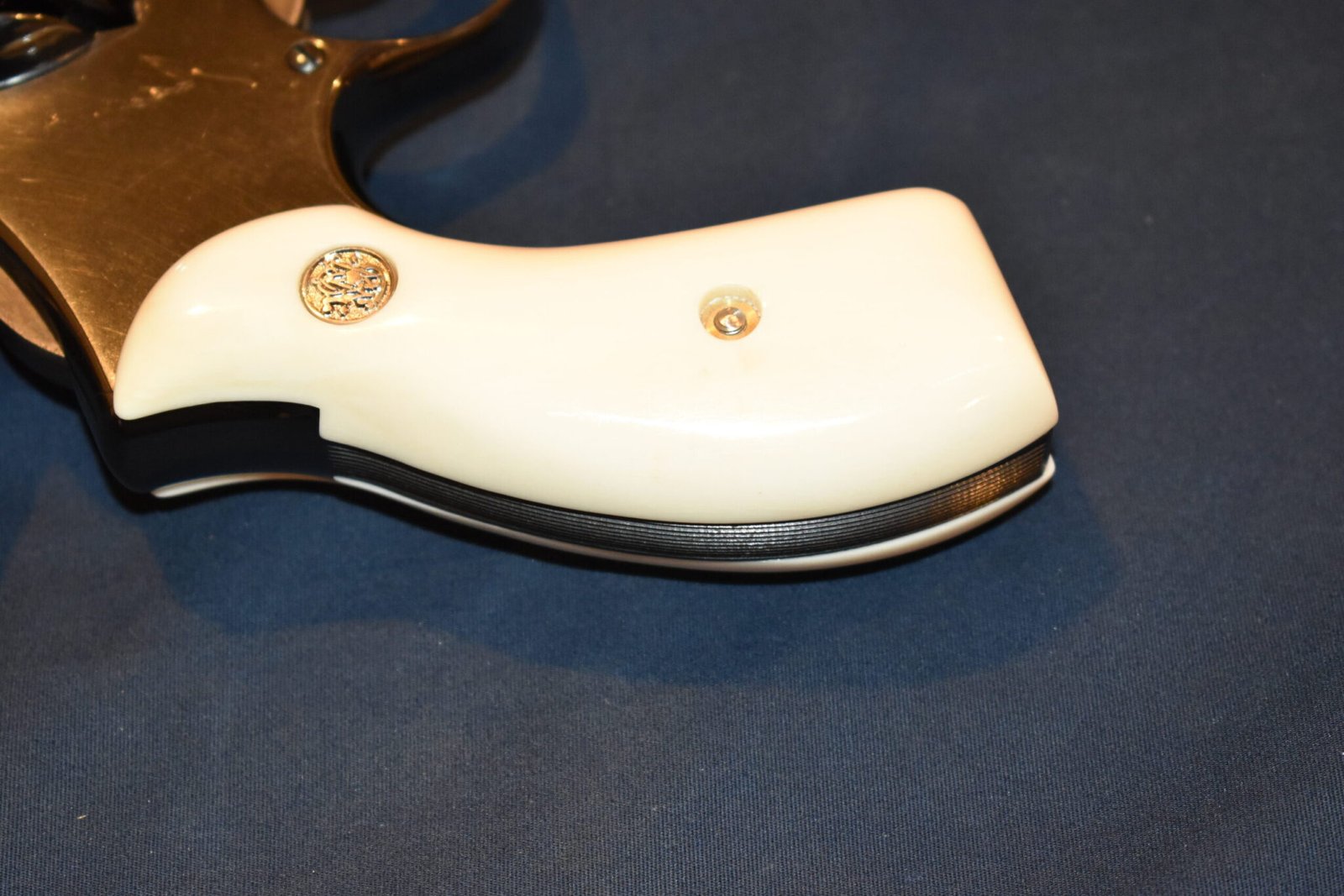 SMITH & WESSON K OR L FRAME ROUND BUTT GIRAFFE BONE GRIPS KRBGB8 - Image 6