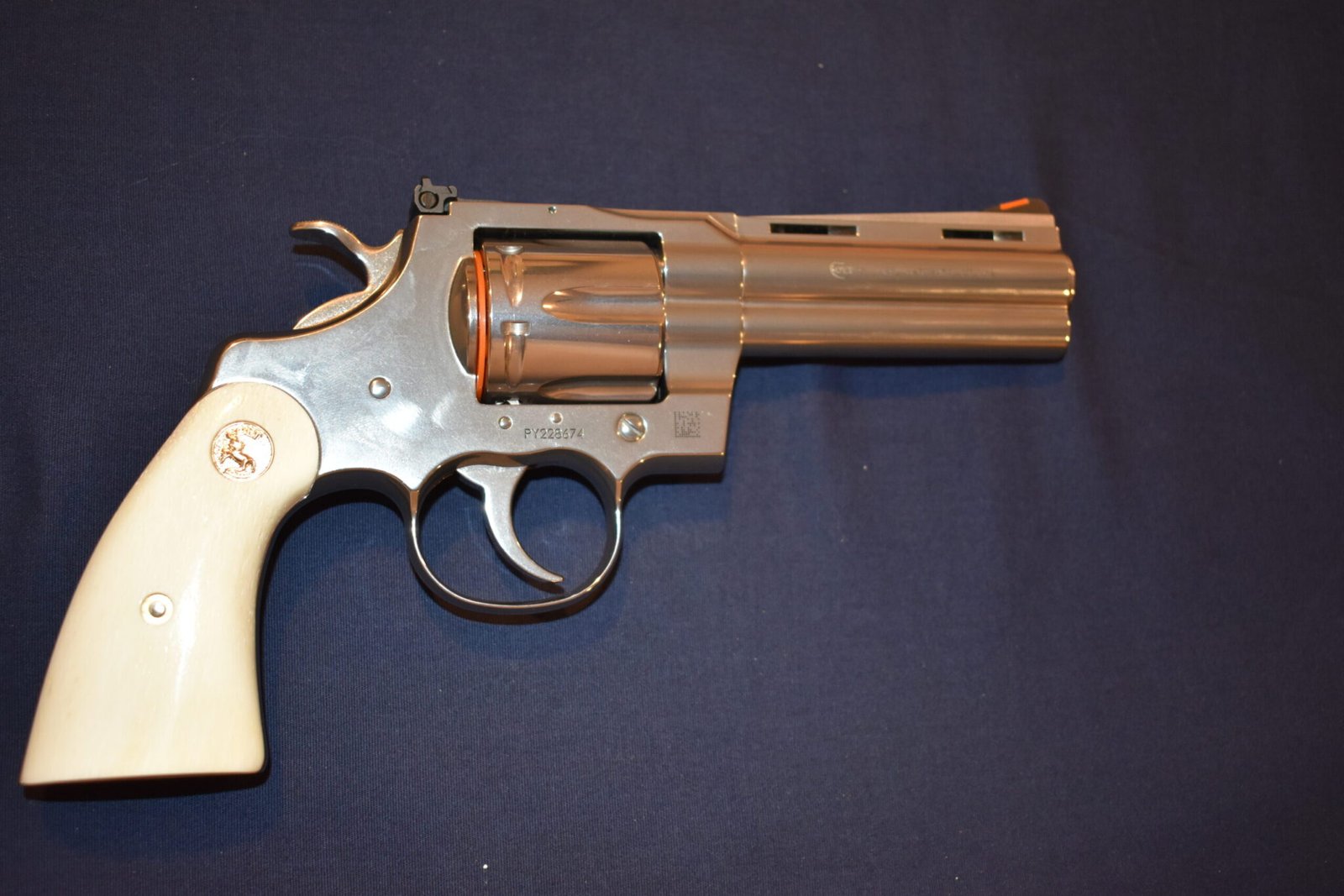 COLT PYTHON PREMIUM GRADE GIRAFFE BONE GRIPS CPGB9 - Image 7