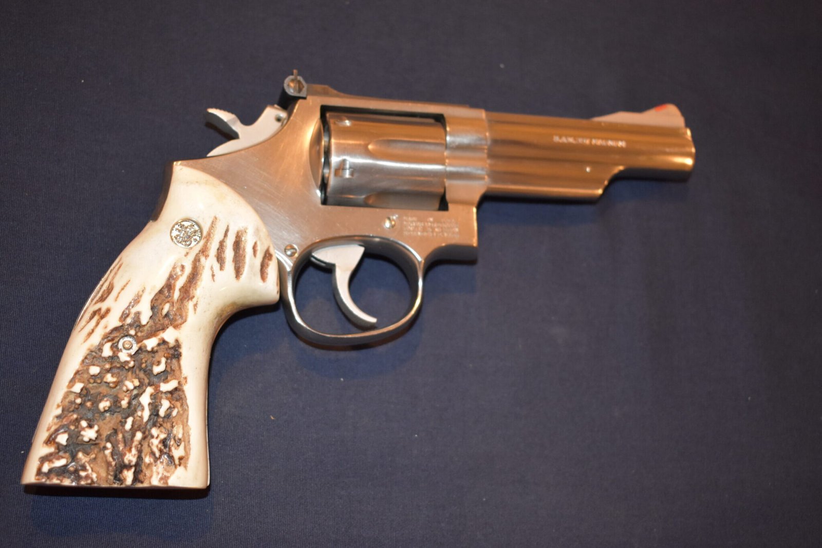 SMITH & WESSON K FRAME TARGET SQUARE BUTT SAMBAR STAG GRIPS KSQSS12 - Image 7